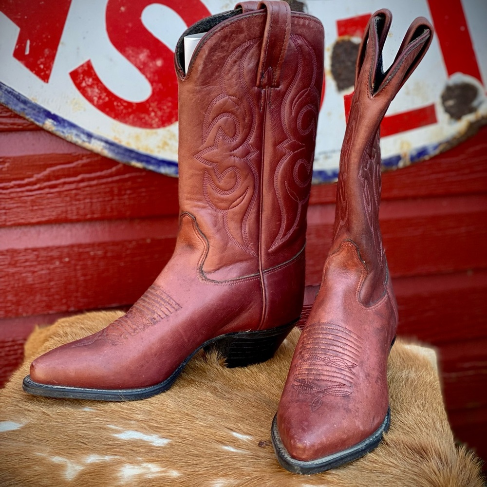 Vintage J. Chisholm Burgundy Leather Cowboy Western Boots Women’s 5 Made in USA